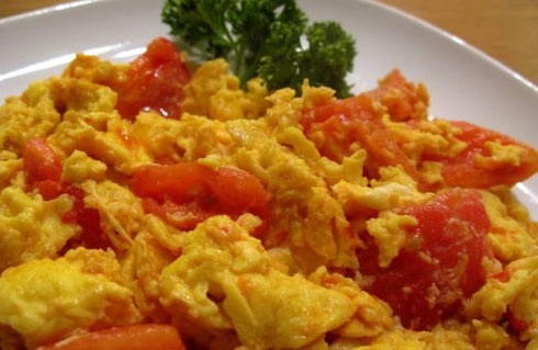 Ăn trứng nấu cà chua còn tốt hơn ngàn lần uống nhân sâm