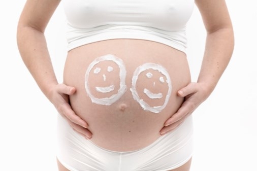 Kiến thức cơ bản cho các mẹ mang bầu song thai cần lưu ý
