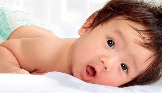 Cách chăm sóc trẻ bị sốt do mọc răng mà các mẹ nên biết