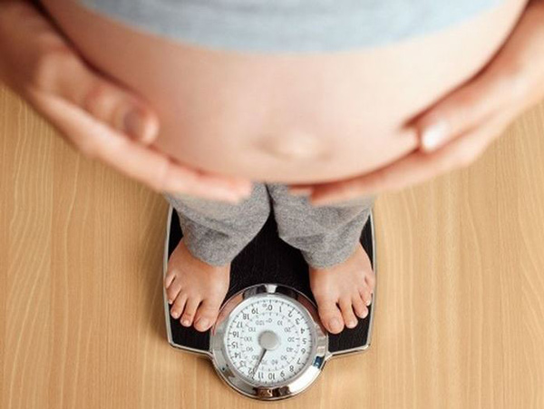Mẹ cần biết cách kiểm soát cân nặng khi mang thai để tránh nhiều loại bệnh