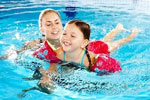 Độ tuổi tốt nhất để trẻ học bơi và những điều cần biết