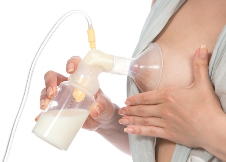 Cách bảo quản sữa mẹ sau khi vắt an toàn, chất lượng