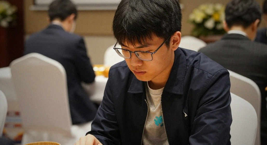 Bodhana Sivanandan hoàn tất chuẩn IM ở tuổi 11: ba chuẩn trong 90 ngày và kỷ lục 38 năm của Judit Polgar