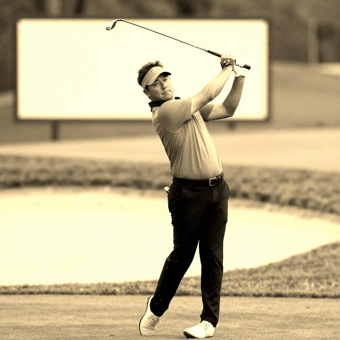 Giày golf - biến số bị lãng quên trong phương trình tốc độ của cú swing