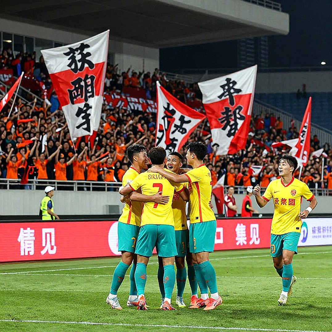 Một buổi tập, sáu buổi tập, và lời thú nhận của Graham Arnold ở Gulf Cup 27