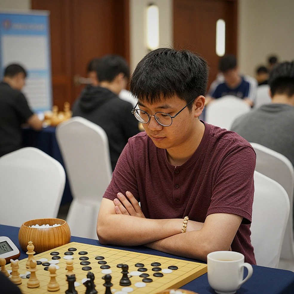 Giải Cờ Vua Toàn Cầu 2026: Carlsen Trở Lại, Ấn Độ Chia Tuyến, Và Lịch Trình Nén Đầy Rủi Ro Giải Cờ Vua Toàn Cầu 2026: Carlsen Trở Lại, Ấn Độ Chia Tuyến, Và Lịch Trình Nén Đầy Rủi Ro