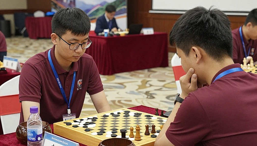 Olympiad Samarkand 2026: Ấn Độ bảo vệ ngai vàng giữa lòng Uzbekistan, và ván cờ Gukesh – Sindarov treo lơ lửng phía trên Olympiad Samarkand 2026: Ấn Độ bảo vệ ngai vàng giữa lòng Uzbekistan, và ván cờ Gukesh – Sindarov treo lơ lửng phía trên