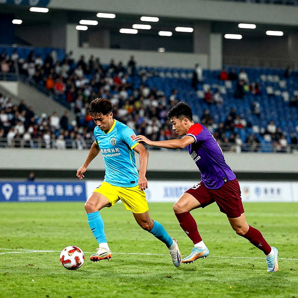 Crystal Palace 0-0 Newcastle: Hiệp một rực lửa và cái giá của một cái tít